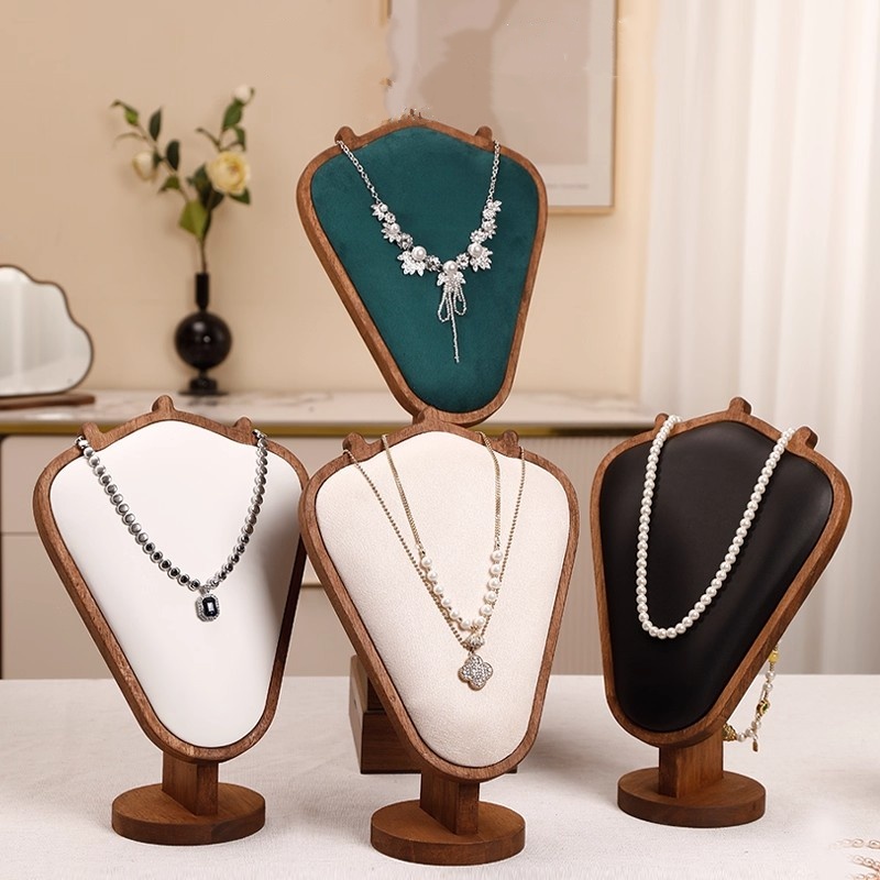 Drewniany stojak na naszyjniki – Body Jewelry In Store recenzja i cena